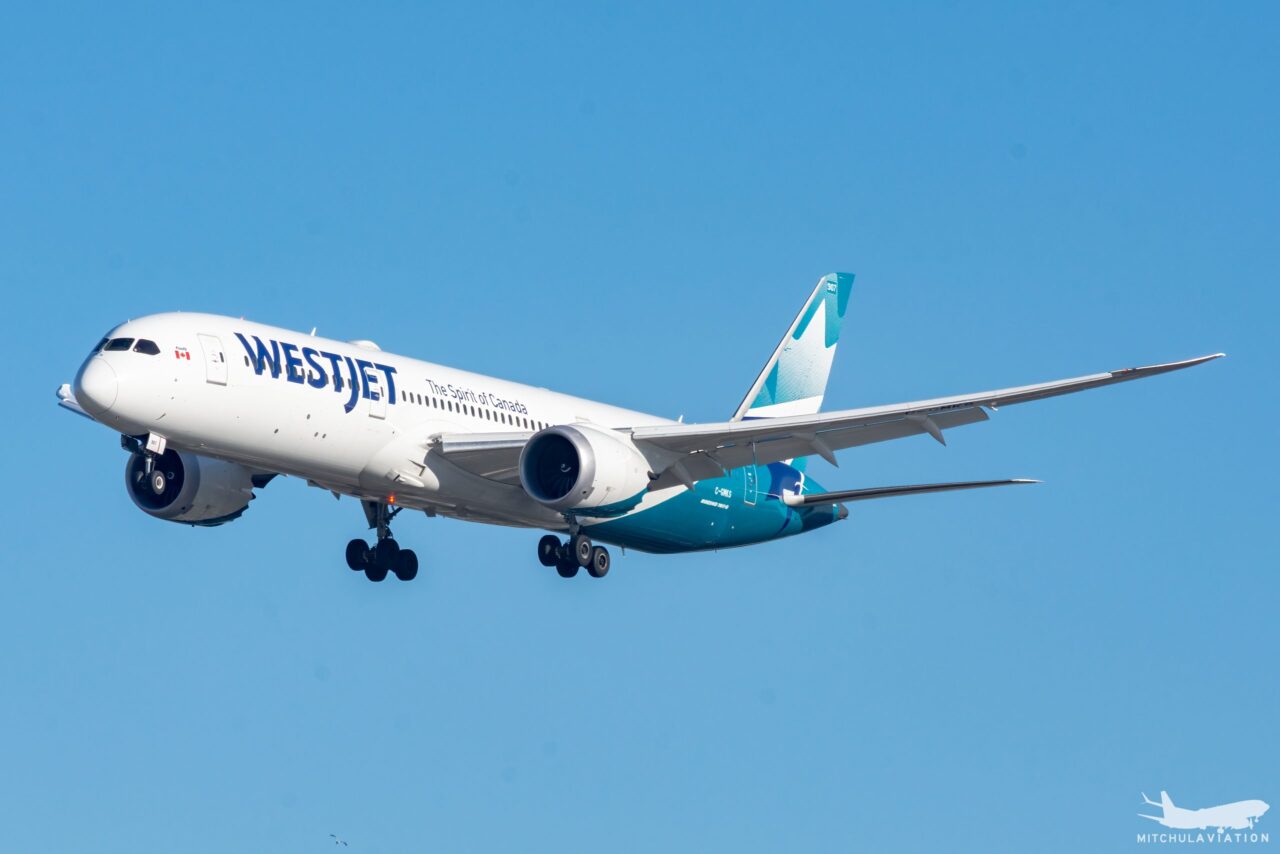 C-GMKS Boeing 787-9