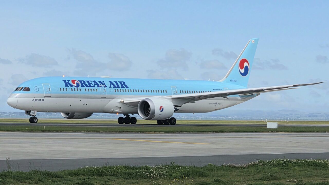 HL8392 Boeing 787-9