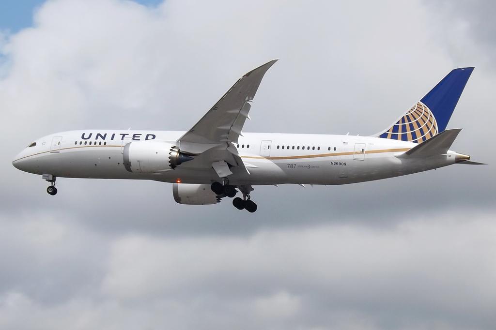 N26909 Boeing 787-8