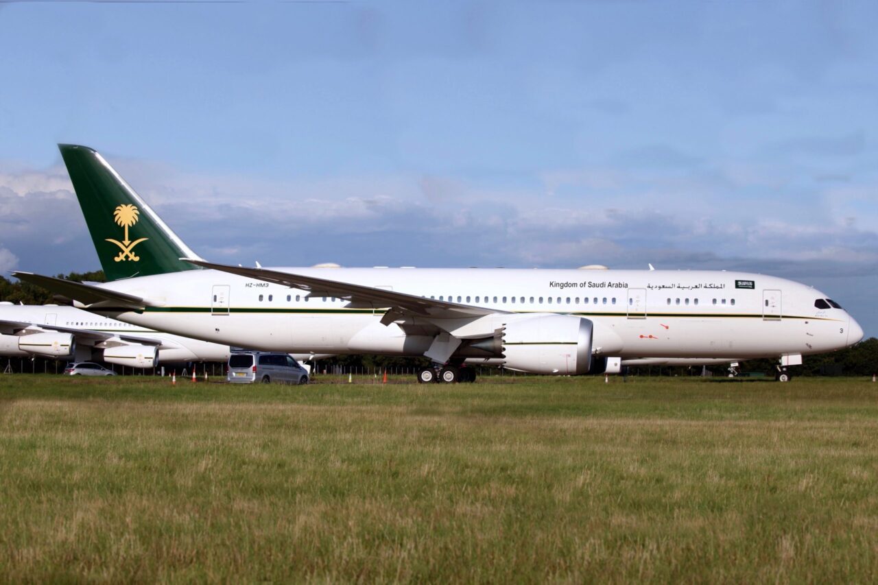 HZ-HM3 Boeing 787-8