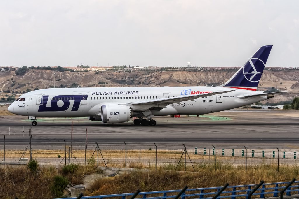 SP-LRF Boeing 787-8