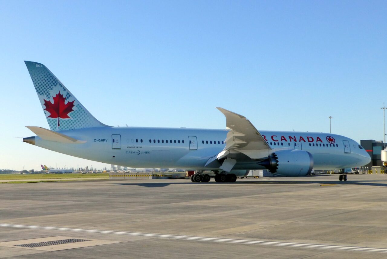 C-GHPV Boeing 787-8