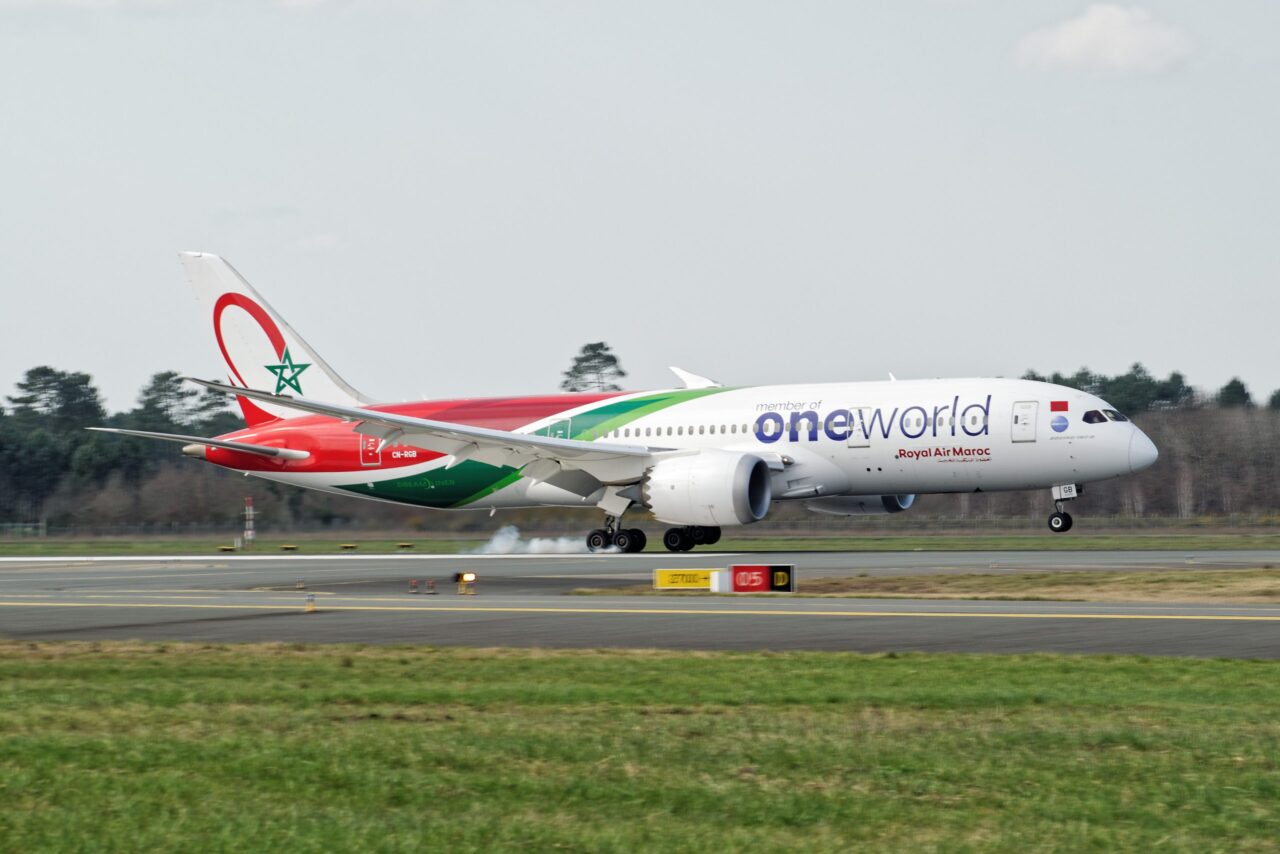 CN-RGB Boeing 787-8