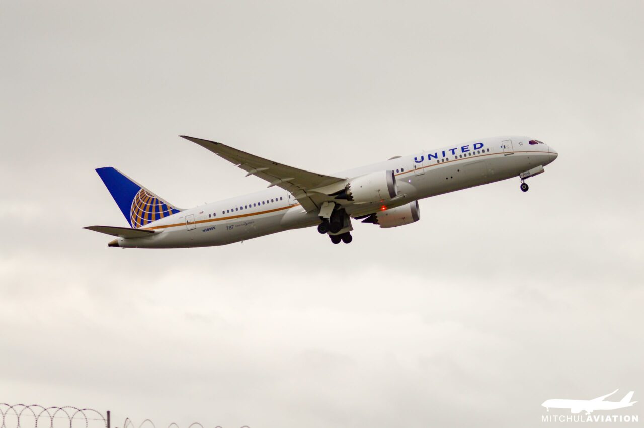 N38955 Boeing 787-9