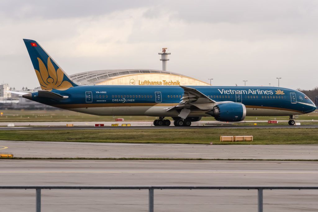 VN-A862 Boeing 787-9