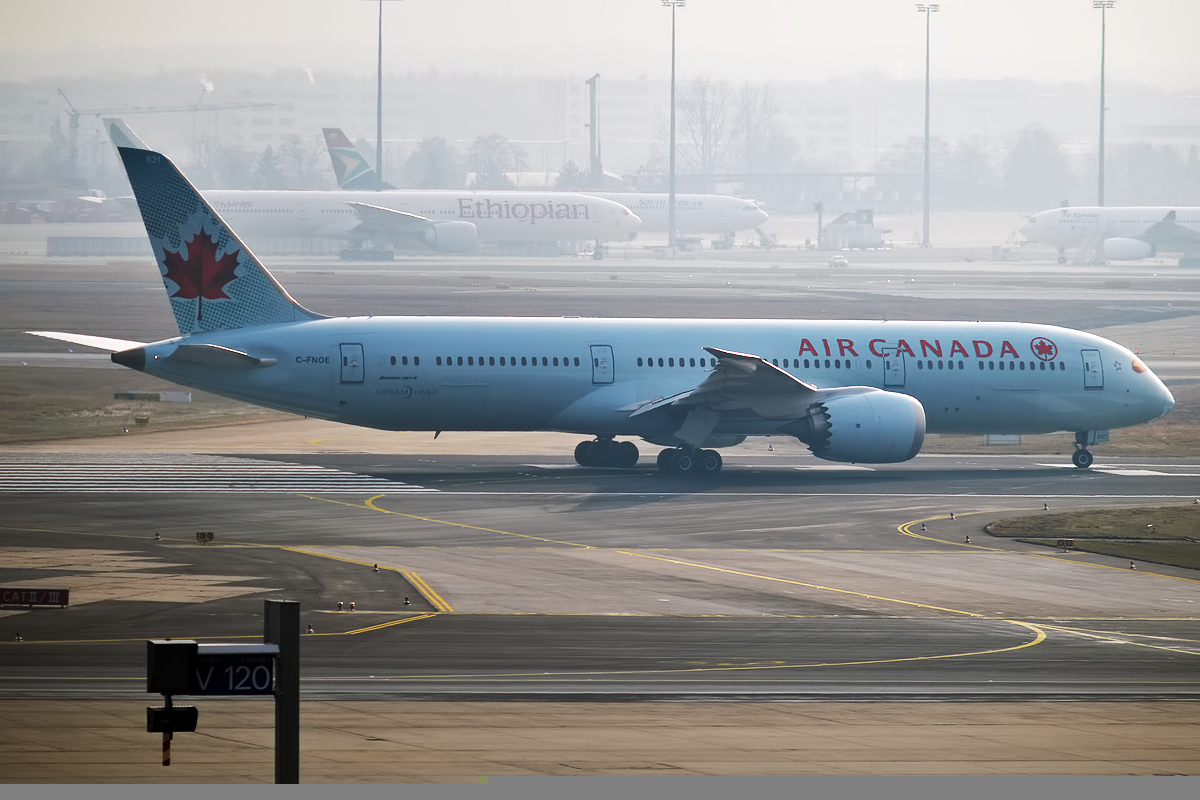 C-FNOE Boeing 787-9