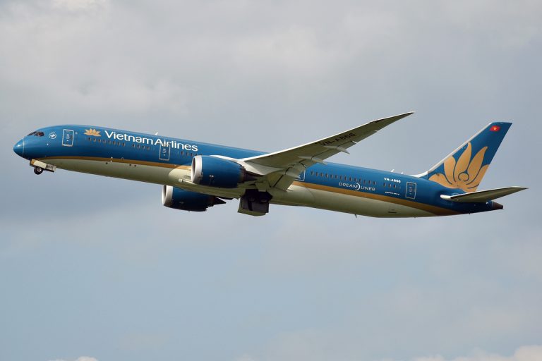 VN-A866 Boeing 787-9