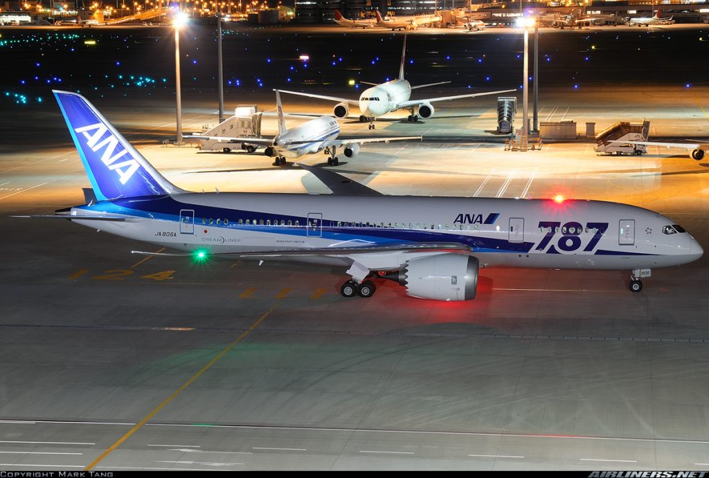 JA806A Boeing 787-8