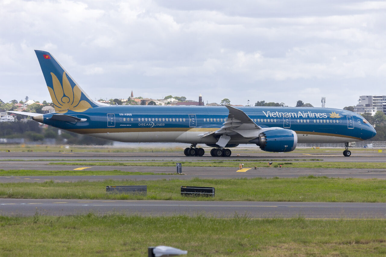 VN-A868 Boeing 787-9