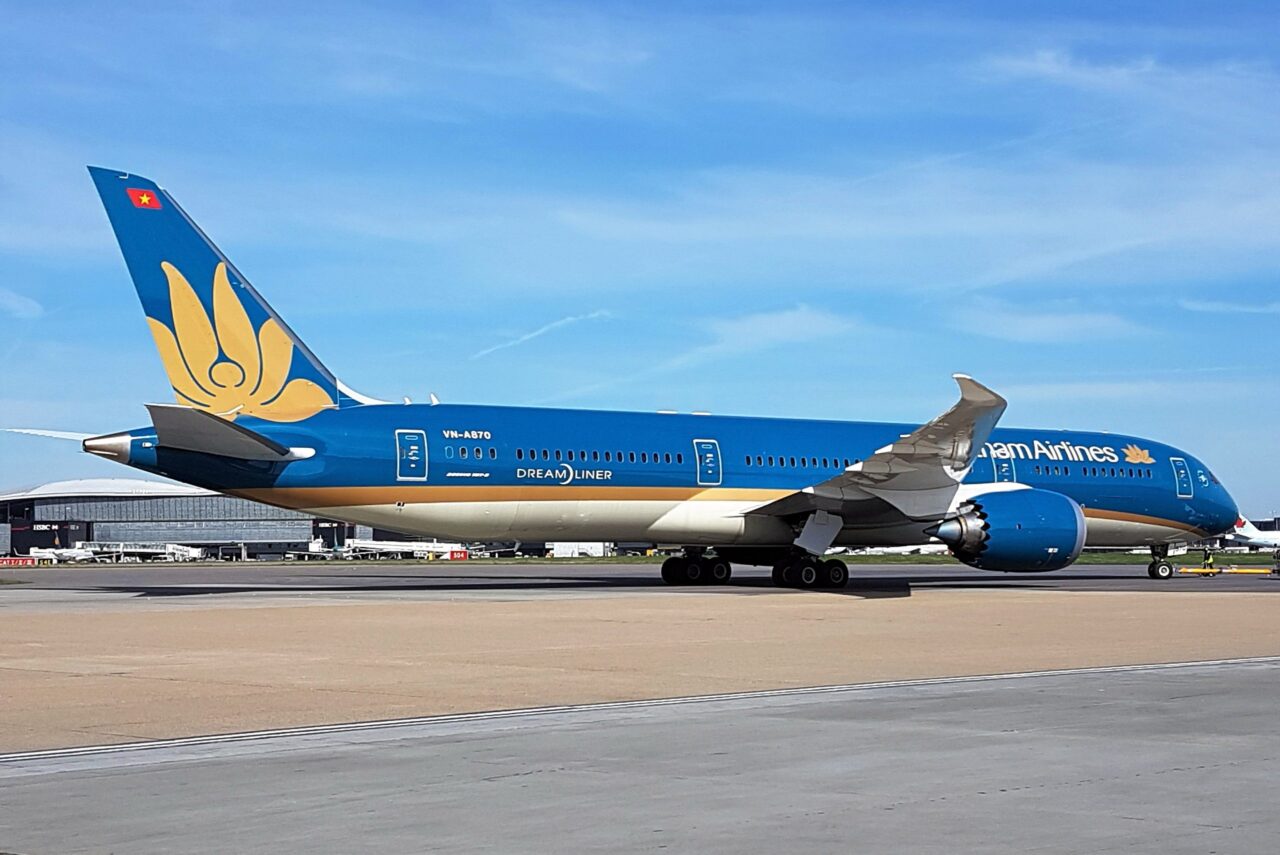 VN-A870 Boeing 787-9