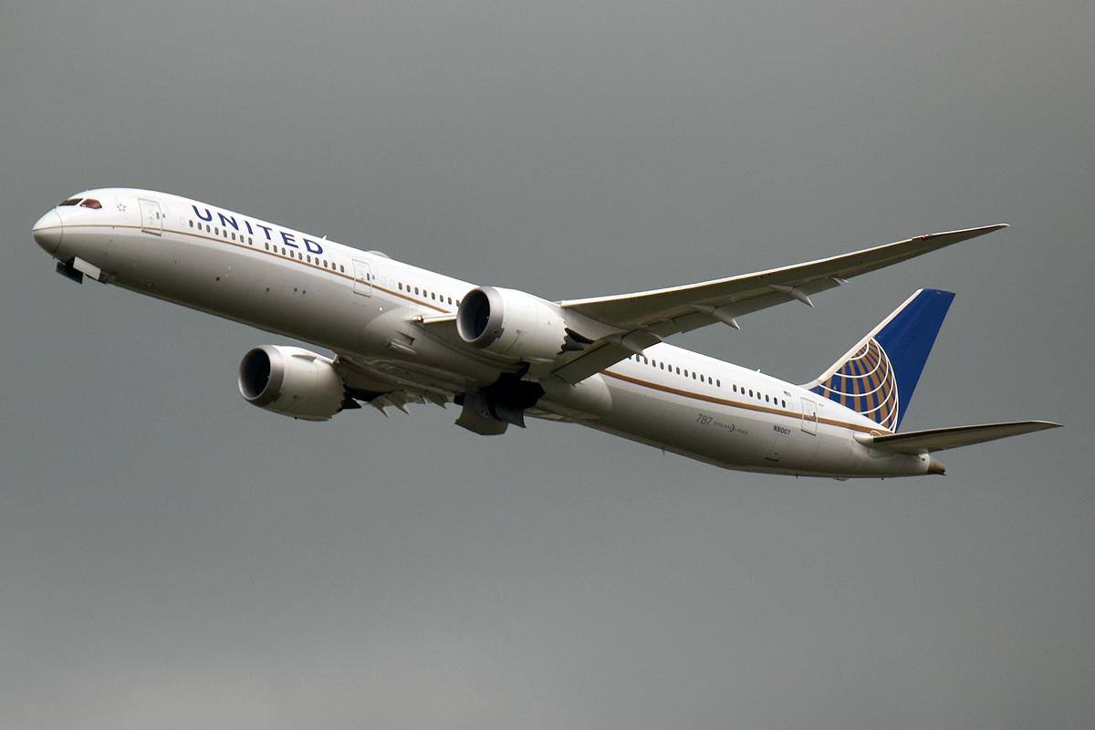 N91007 Boeing 787-10