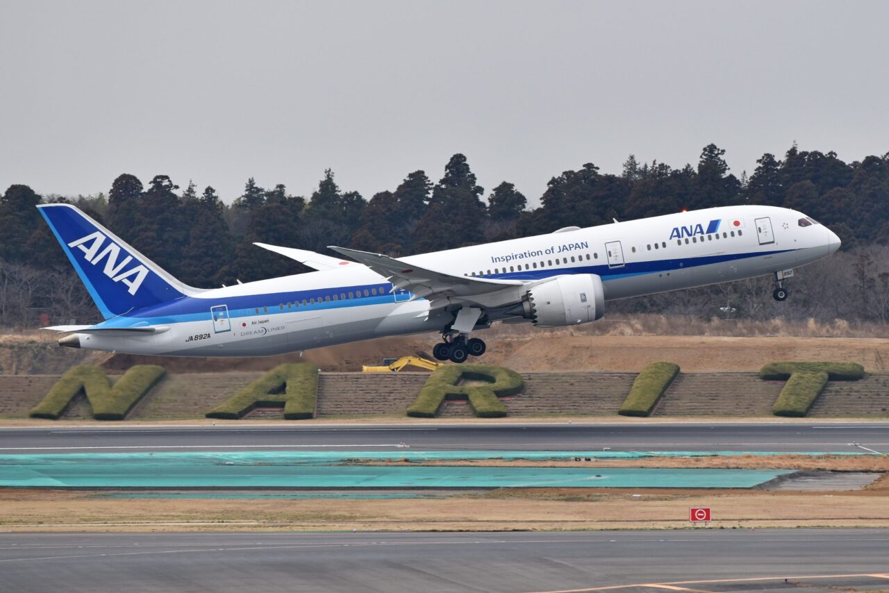 JA892A Boeing 787-9