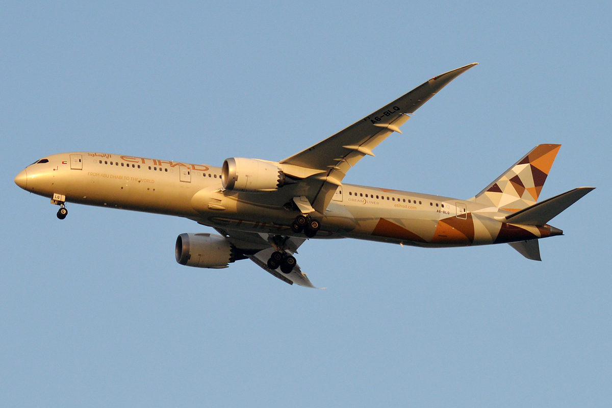 A6-BLQ Boeing 787-9