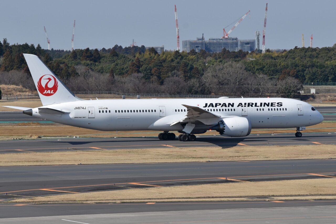 JA874J Boeing 787-9
