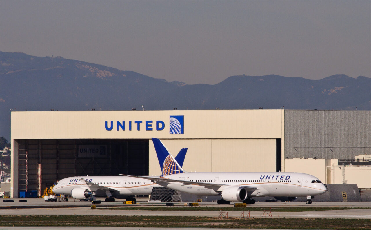 N26906 Boeing 787-8