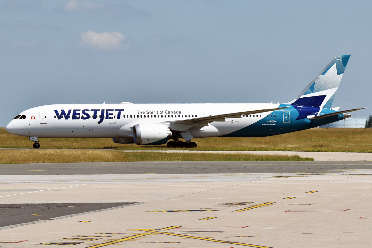 C-GUDO Boeing 787-9