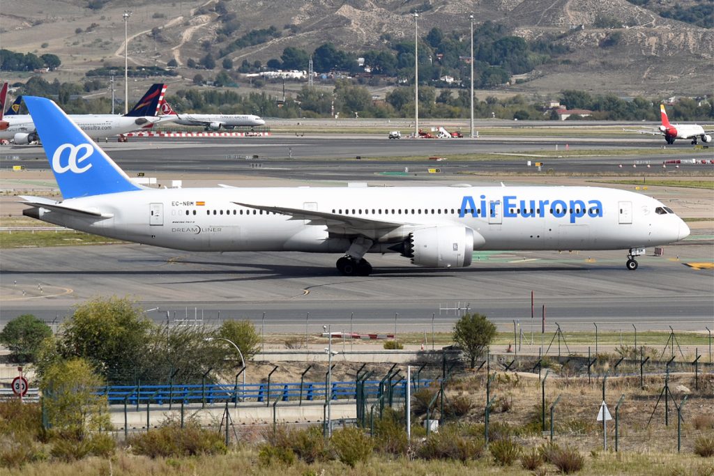 EC-NBM Boeing 787-9