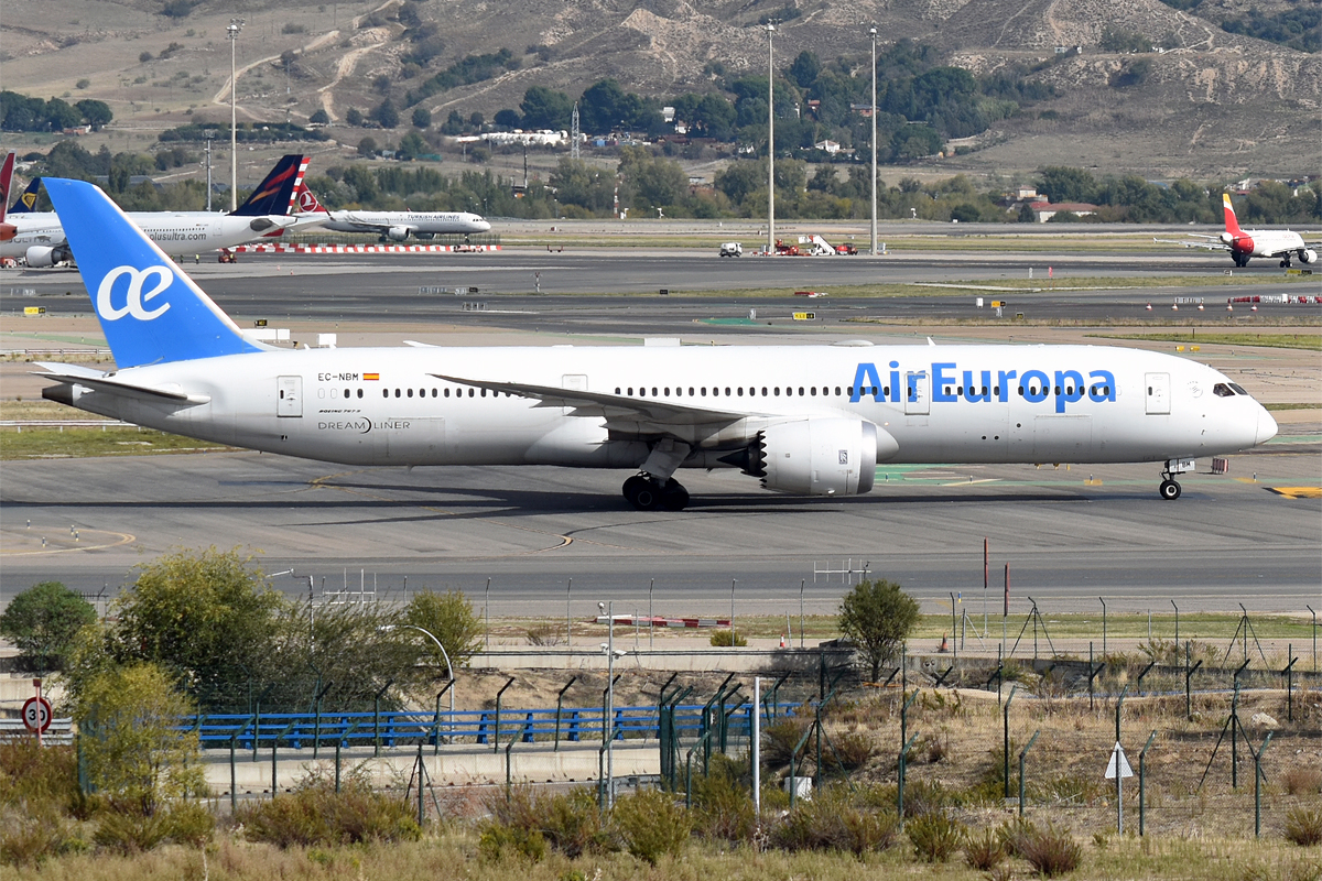 EC-NBM Boeing 787-9