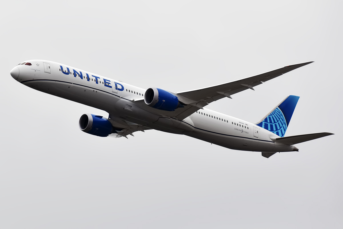 N12010 Boeing 787-10