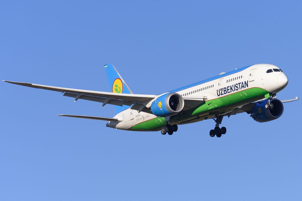 UK-78706 Boeing 787-8