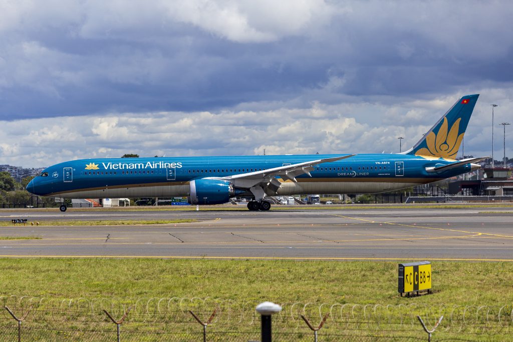 VN-A874 Boeing 787-10