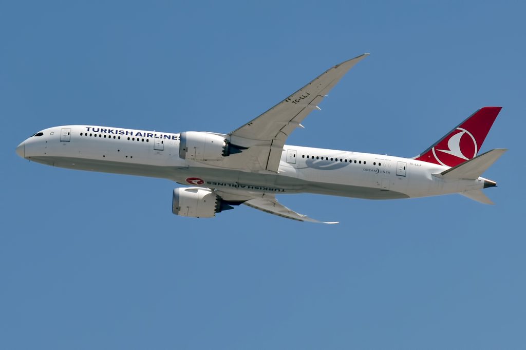 TC-LLJ Boeing 787-9